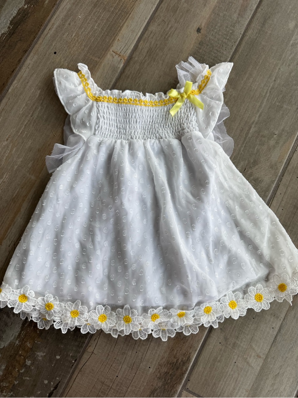 Nanette Baby White Dress with Yellow Daisy Trim 18 months